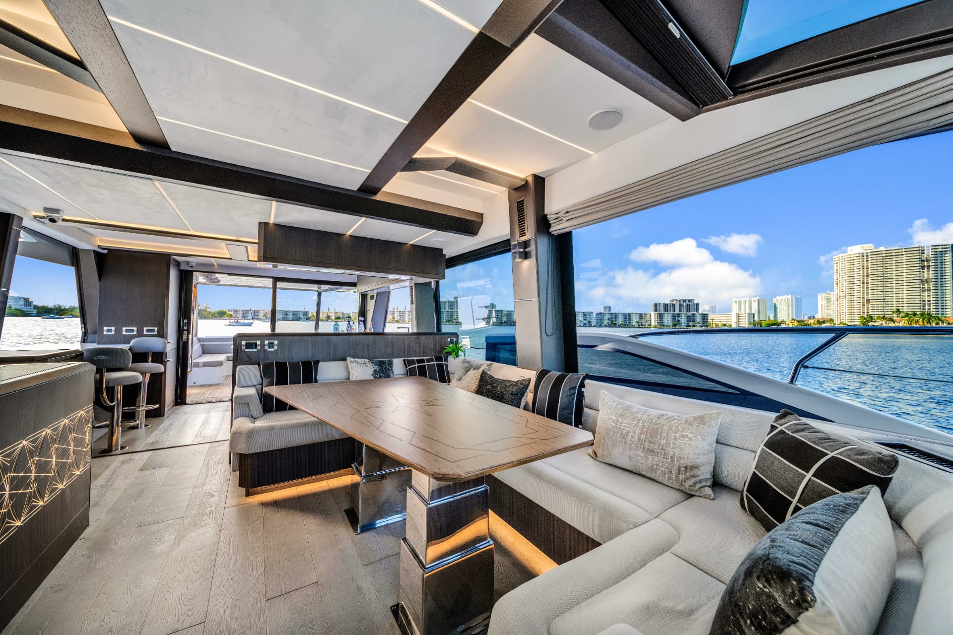 68' Galeon photo 6