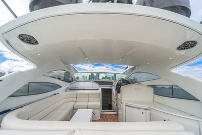 50' Pershing photo 5