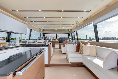70' Prestige photo 6