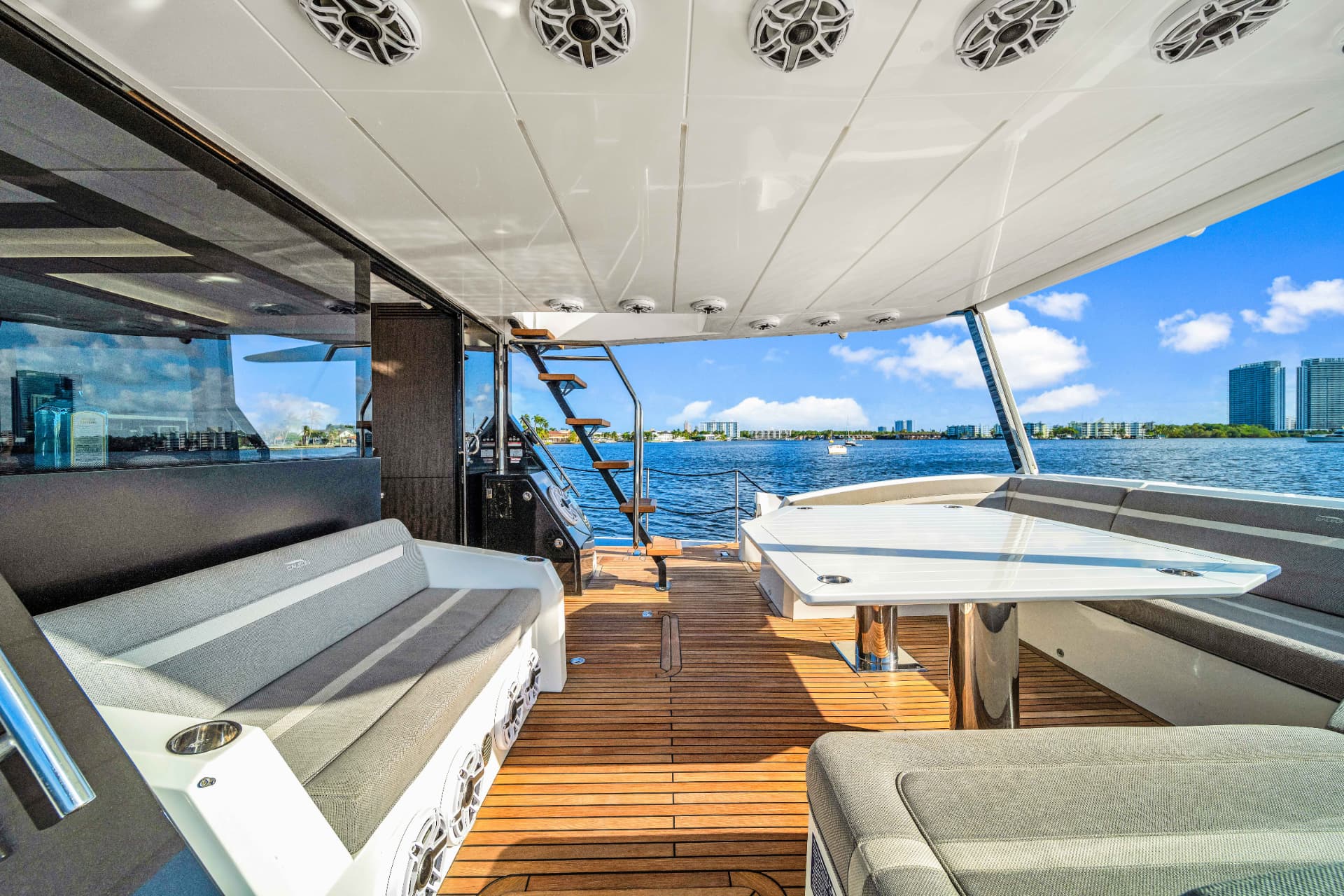 68' Galeon photo 10
