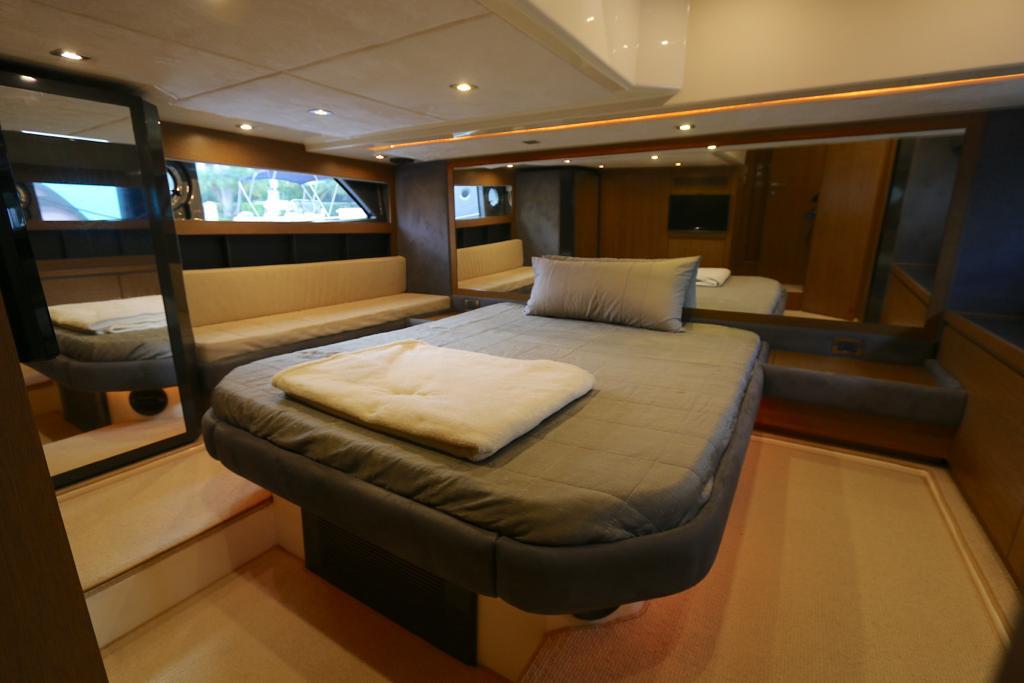 52′ Azimut Atlantis